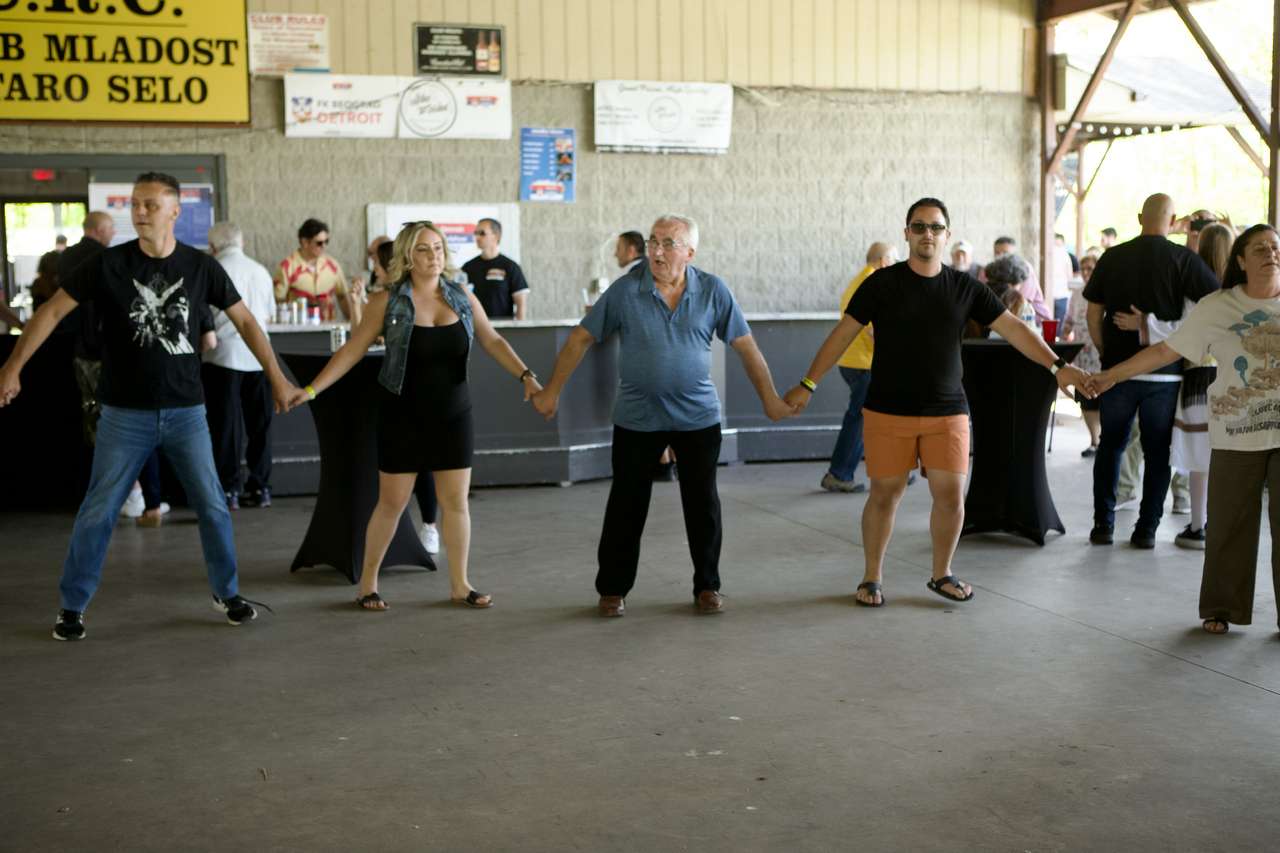 IN AND AROUND THE FESTIVAL141