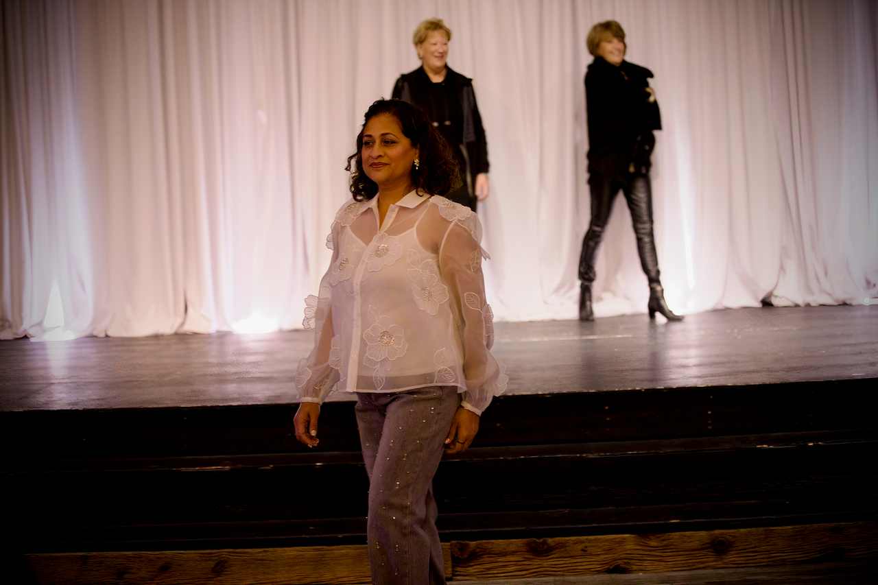 LAURA MELANIE LYNE 2024 FASHION 050