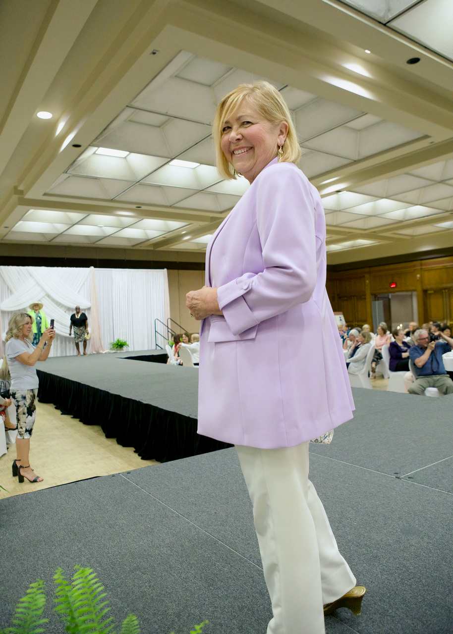 Laura Melanie Lyne fashion Show 047