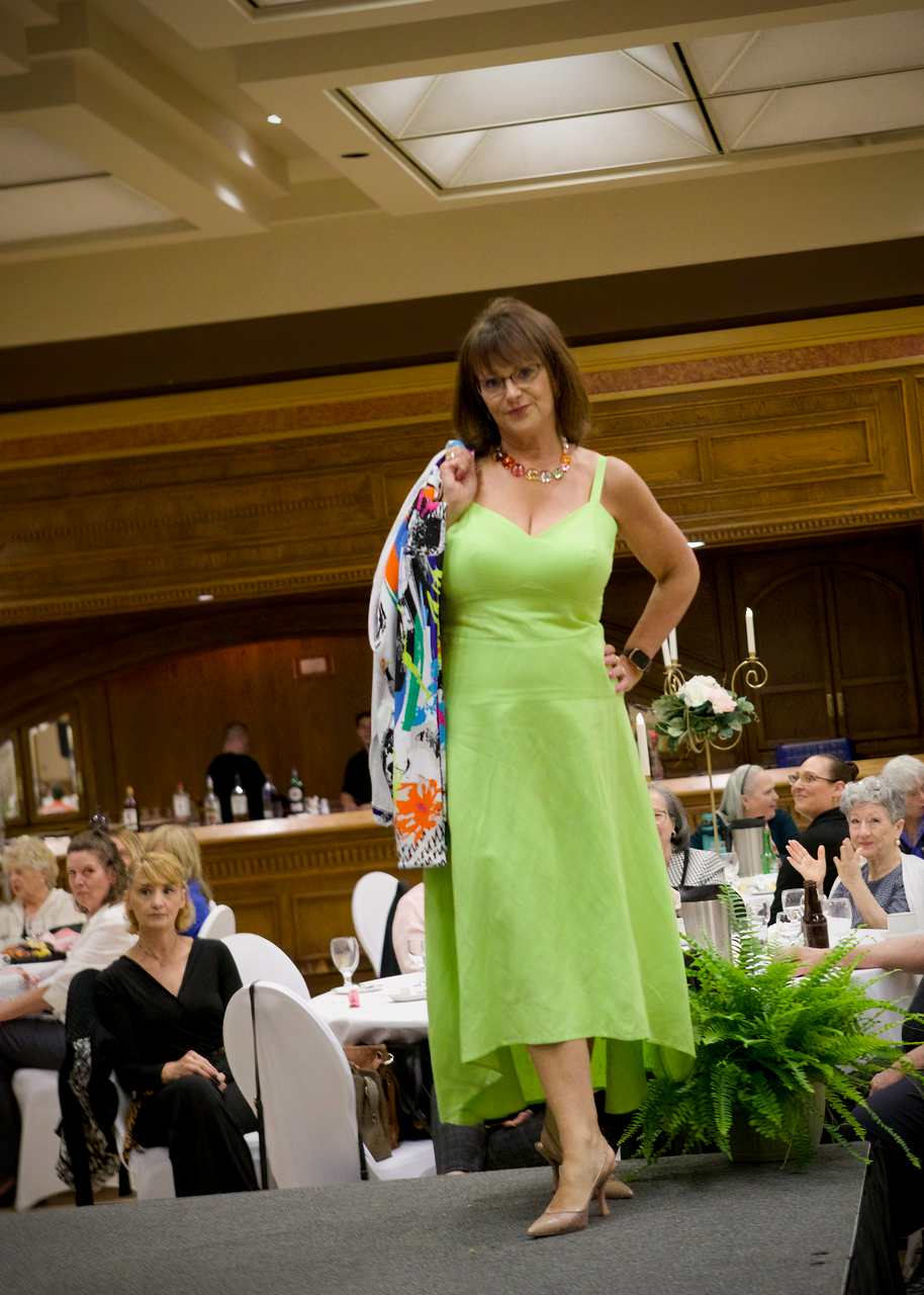 Laura Melanie Lyne fashion Show 060