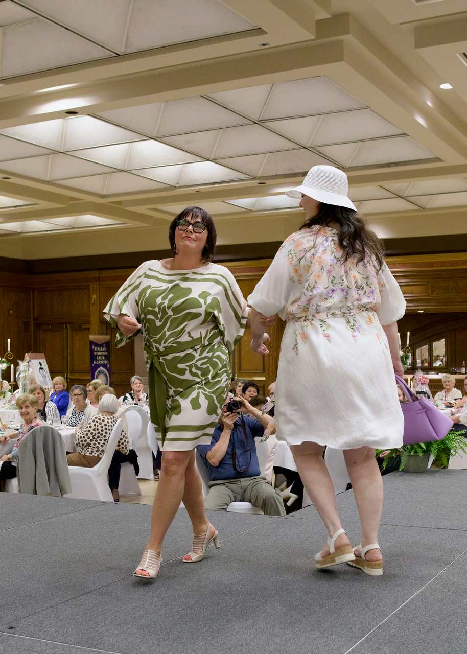 Laura Melanie Lyne fashion Show 066