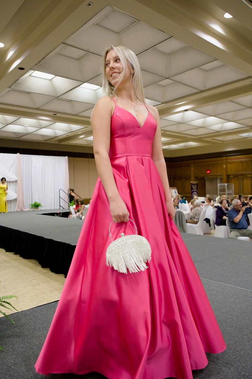 Laura Melanie Lyne fashion Show 073